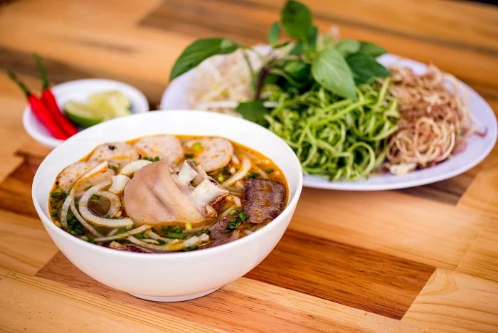 Khách sạn Continental