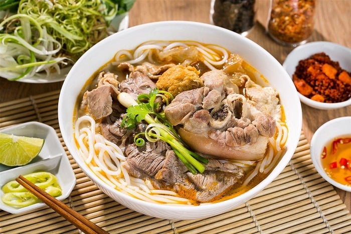 Khách sạn Continental
