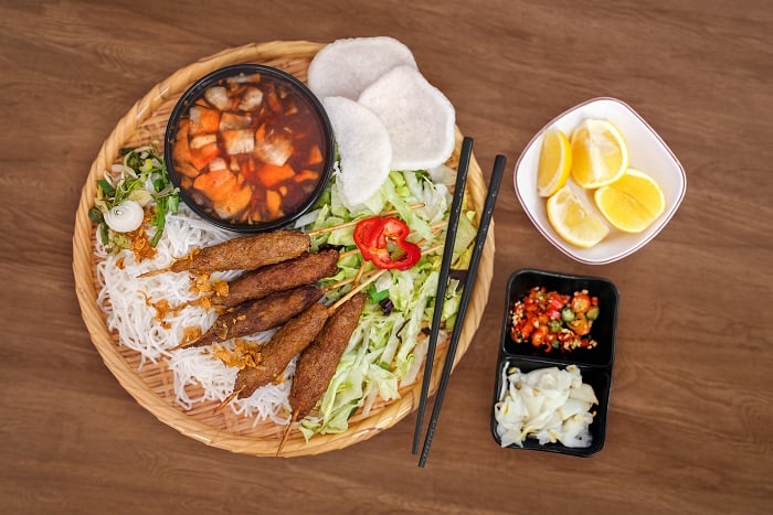 Khách sạn Continental