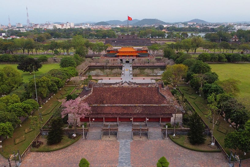 Khách sạn Continental