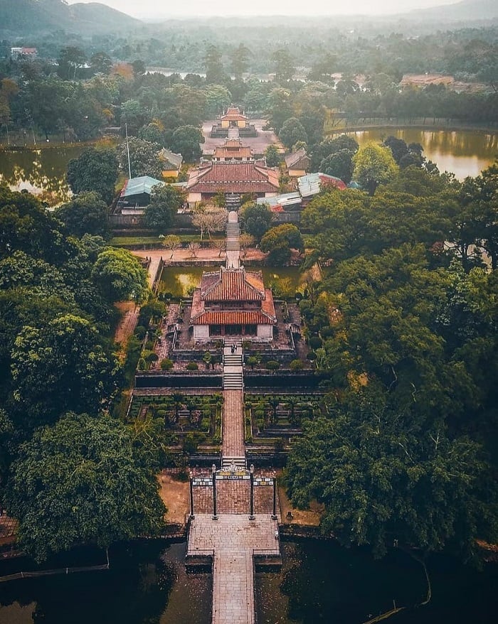 Khách sạn Continental